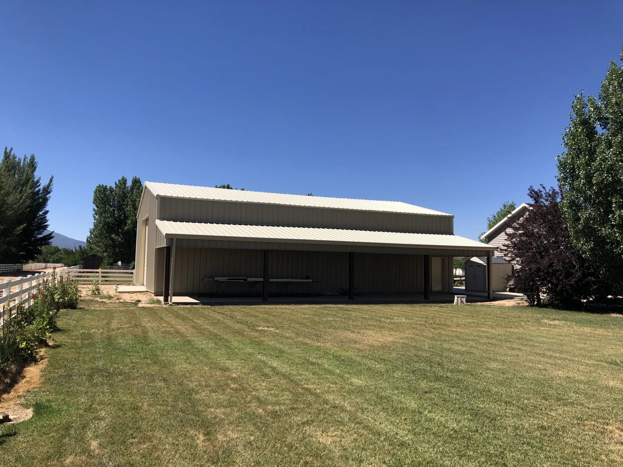 40x60x16-rv-garage-in-utah-with-under-eave-lean-to-1